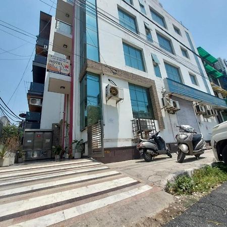 Hotel Park Pride Pitampura New Delhi, Couple Friendly エクステリア 写真