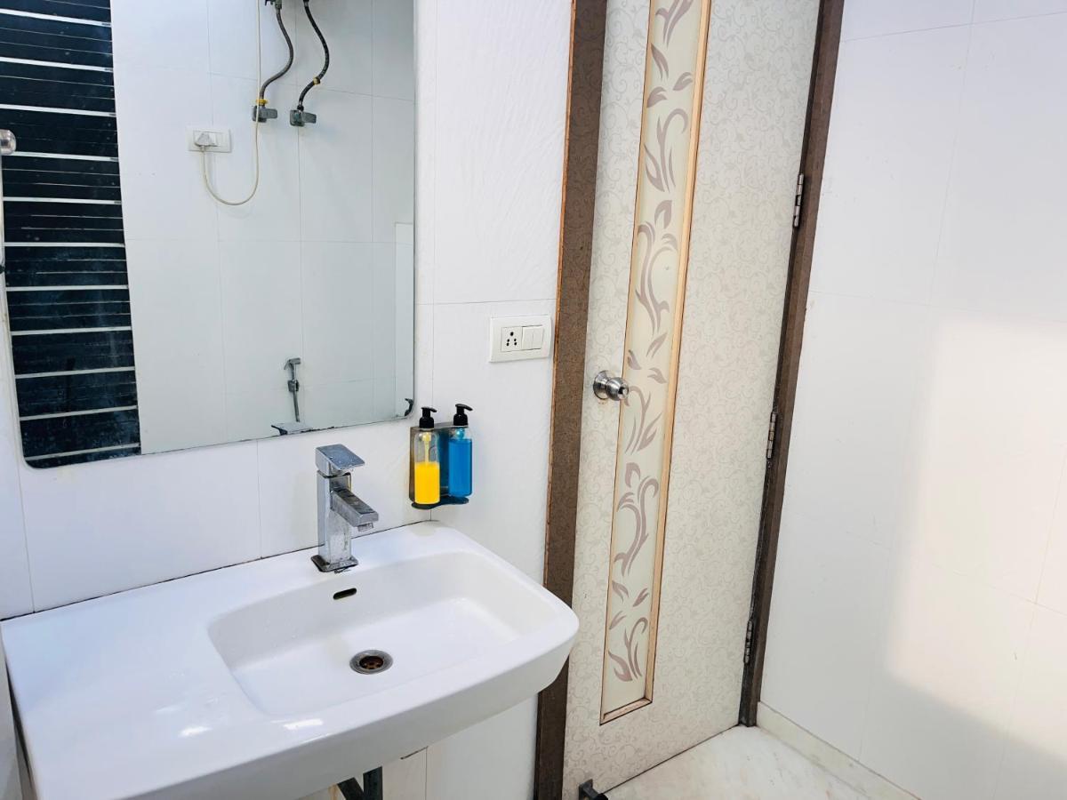 Hotel Park Pride Pitampura New Delhi, Couple Friendly エクステリア 写真