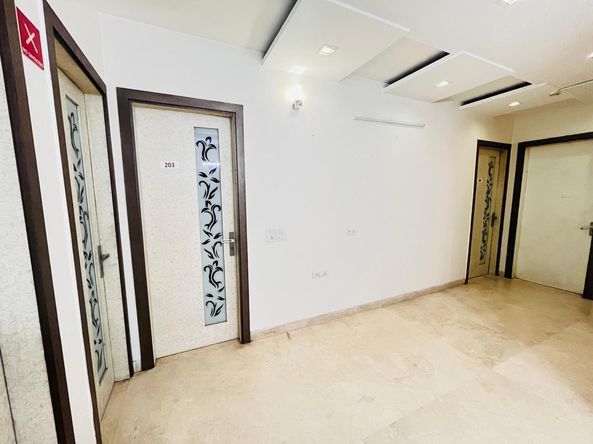 Hotel Park Pride Pitampura New Delhi, Couple Friendly エクステリア 写真